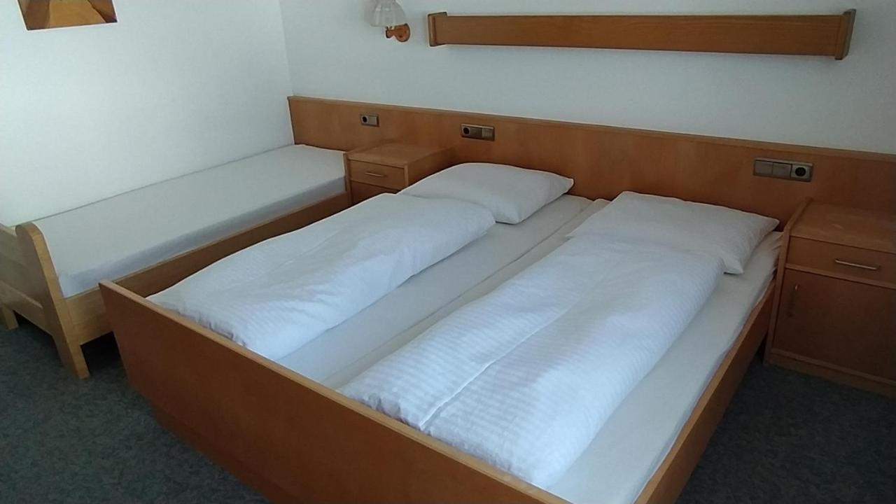Aue, Ferienwohnung Tux Esterno foto